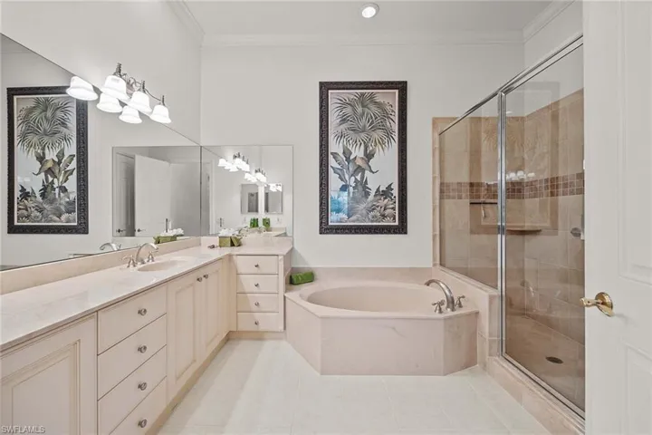 3032  Marengo  CT, Naples, FL 34114
