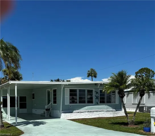 603 Pine Grove Ct, North Fort Myers, Florida 33917
