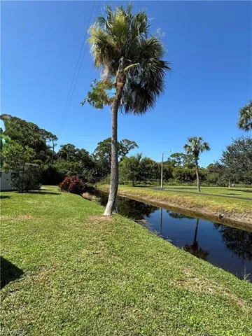 603 Pine Grove Ct, North Fort Myers, Florida 33917