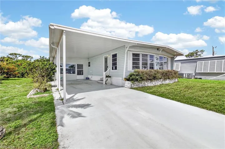 603 Pine Grove Ct, North Fort Myers, Florida 33917
