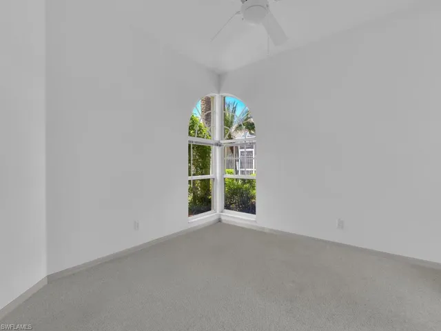Den