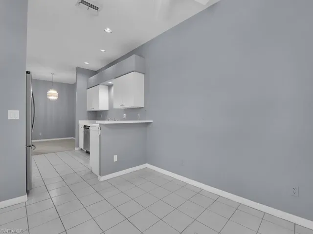 Breakfast Nook & Kitchen