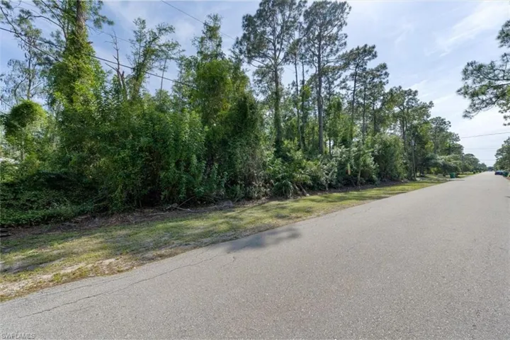 5080  Hickory Wood  DR, Naples, FL 34119