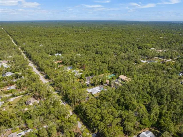 5080  Hickory Wood  DR, Naples, FL 34119