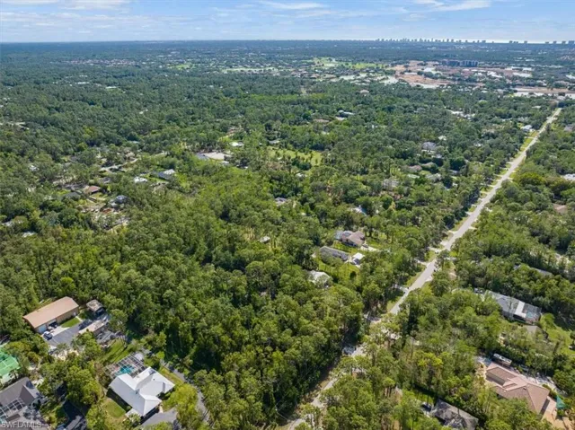 5080  Hickory Wood  DR, Naples, FL 34119
