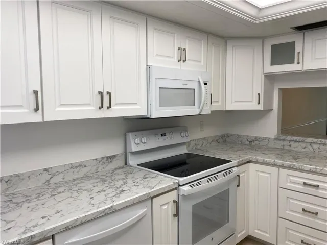 7050  Nantucket  CIR, North Fort Myers, FL 33917