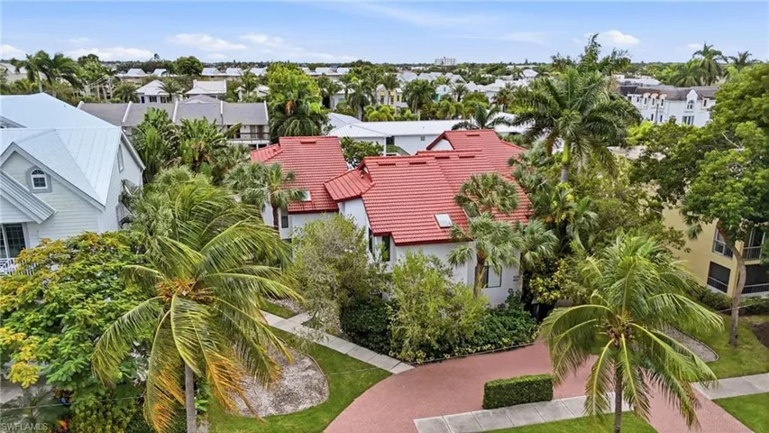 962 8th Ave S, Naples, Florida 34102