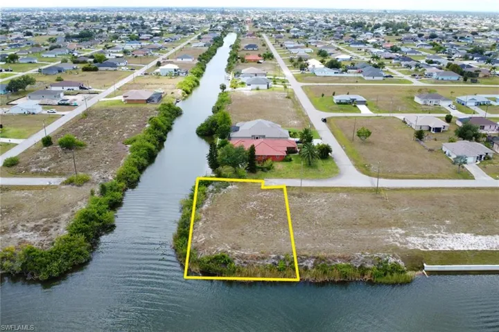 1313 Nw 9th Pl, Cape Coral Fl 33993