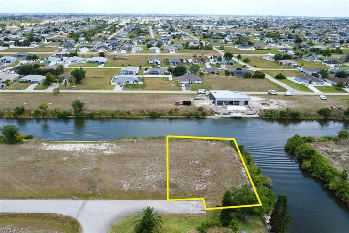 1313 Nw 9th Pl, Cape Coral Fl 33993