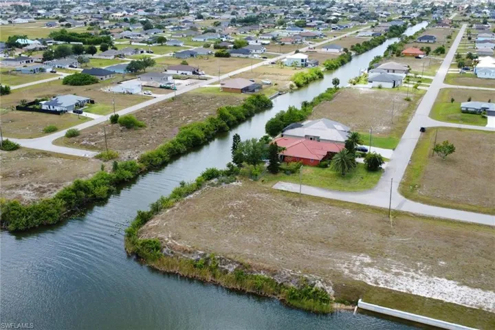 1313 Nw 9th Pl, Cape Coral Fl 33993