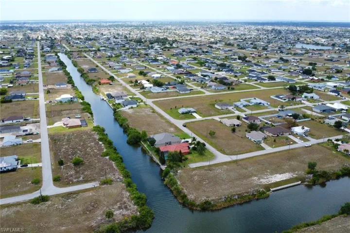 1313 Nw 9th Pl, Cape Coral Fl 33993