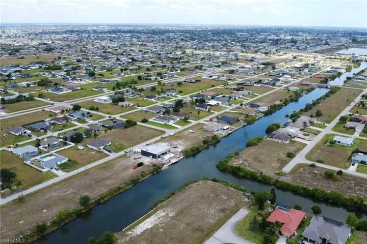 1313 Nw 9th Pl, Cape Coral Fl 33993