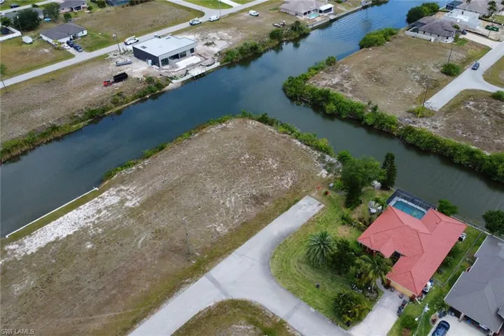 1313 Nw 9th Pl, Cape Coral Fl 33993