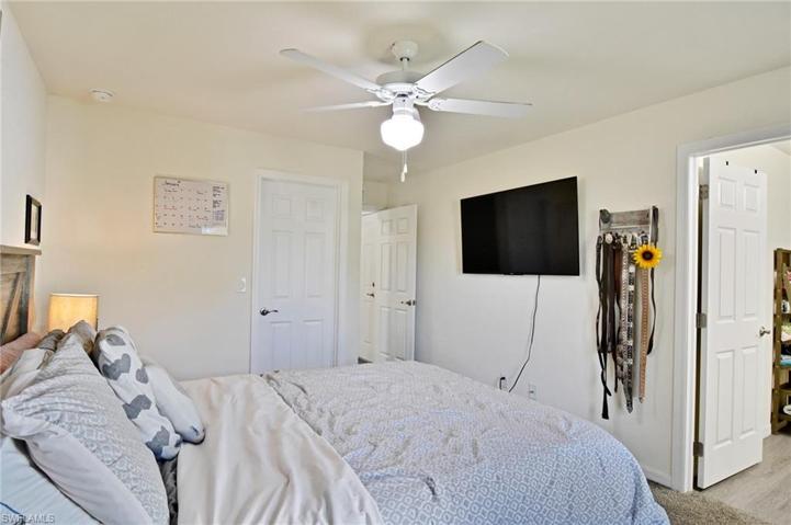 5010 Dania CIR, LABELLE FL 33935