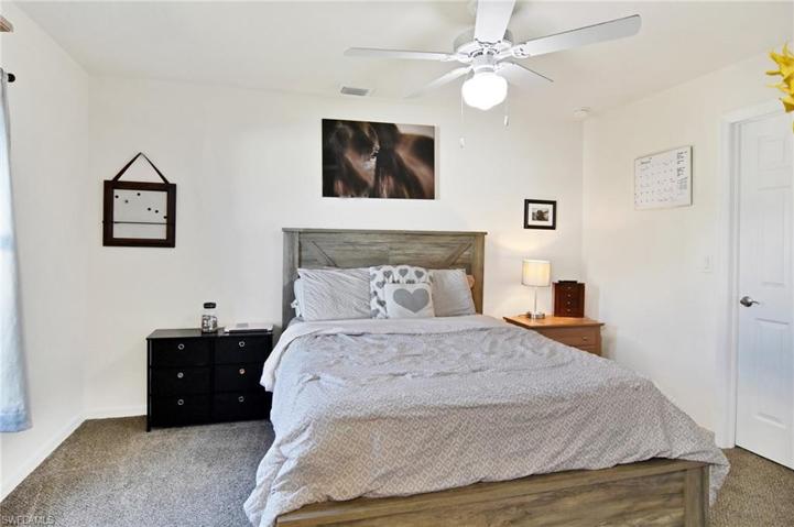5010 Dania CIR, LABELLE FL 33935