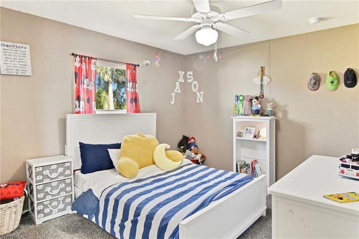 5010 Dania CIR, LABELLE FL 33935