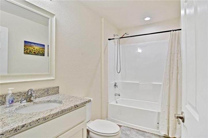 5010 Dania CIR, LABELLE FL 33935