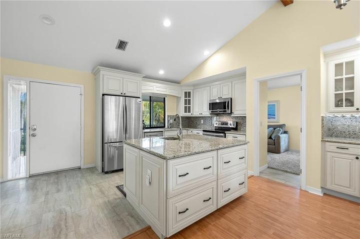 744  Marthas  LN, SANIBEL, FL 33957