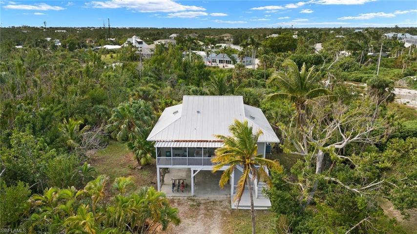 744  Marthas  LN, SANIBEL, FL 33957