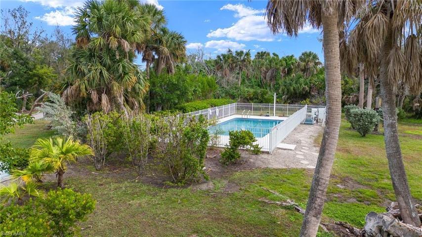 744  Marthas  LN, SANIBEL, FL 33957