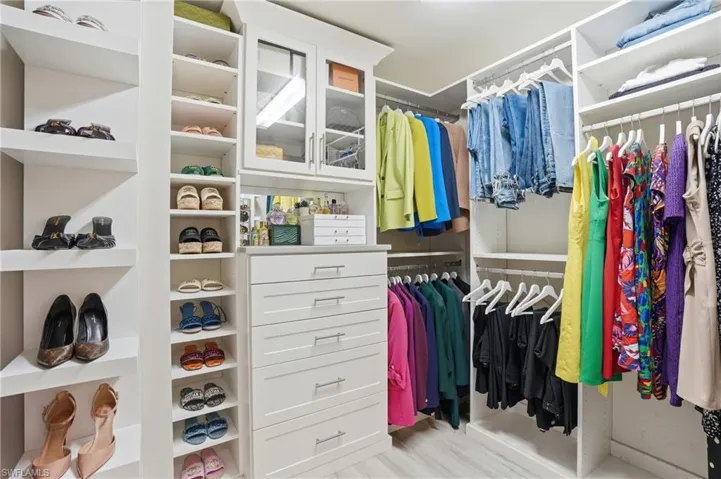 Custom California Closet