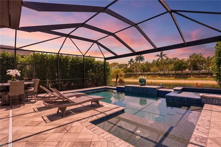The sunsets and that fire sky are incredible from this west facing views, the kind of location people move here for!
