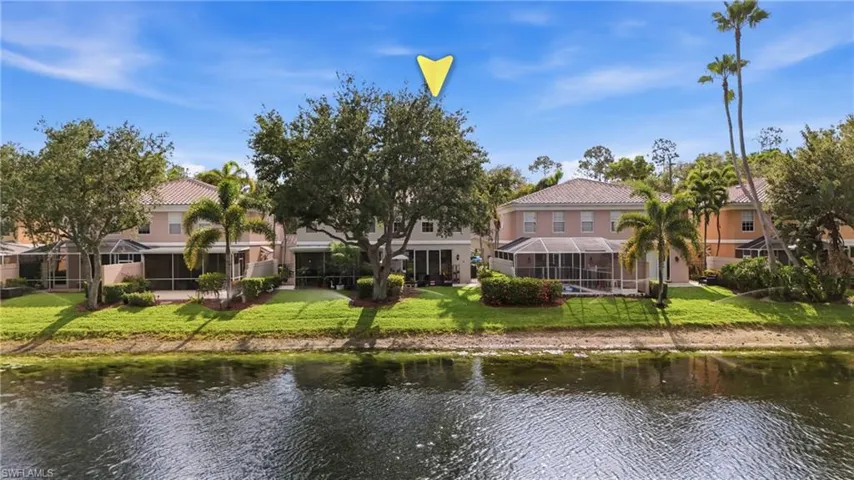 5661 Cove Cir 51, Naples, Florida 34119