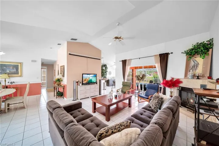 507 Causeway Dr, Lehigh Acres Fl 33936