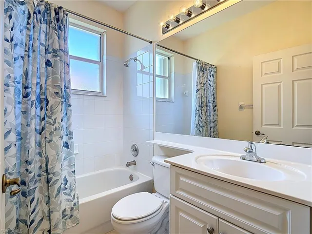 2061 Corona Del Sire Dr, North Fort Myers, Florida 33917