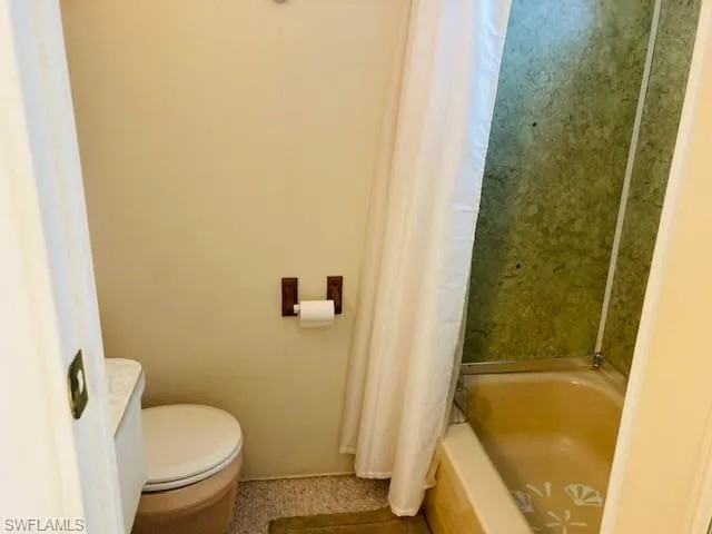 54 Channel Ln, Fort Myers, Florida 33905