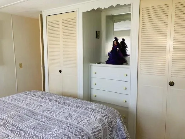 54 Channel Ln, Fort Myers, Florida 33905
