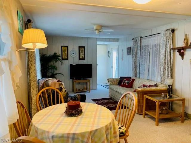 54 Channel Ln, Fort Myers, Florida 33905