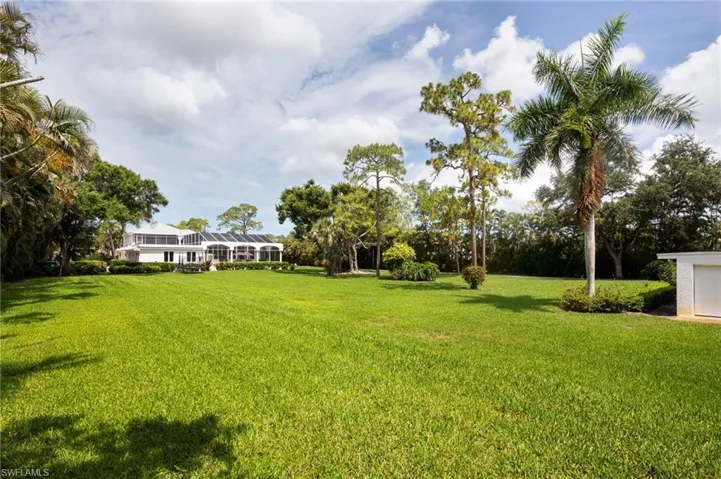 664 Hickory Rd, Naples, Florida 34108