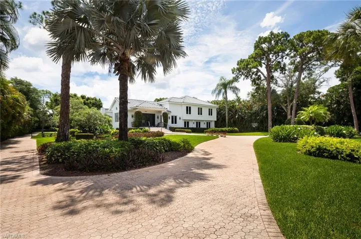 664 Hickory Rd, Naples, Florida 34108