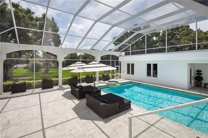 664 Hickory Rd, Naples, Florida 34108