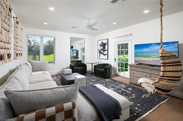 664 Hickory Rd, Naples, Florida 34108