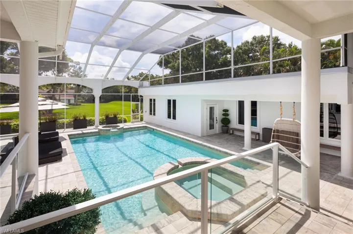 664 Hickory Rd, Naples, Florida 34108