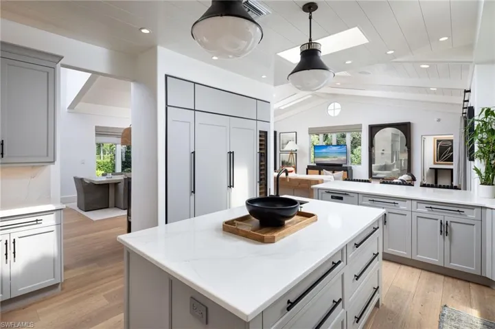 664 Hickory Rd, Naples, Florida 34108