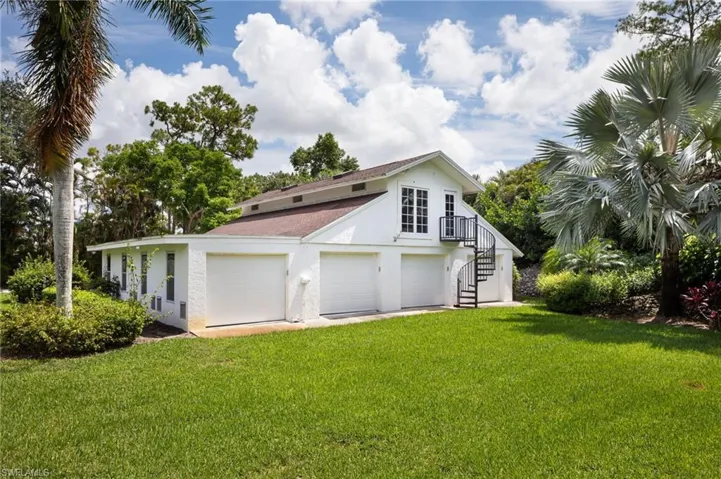 664 Hickory Rd, Naples, Florida 34108