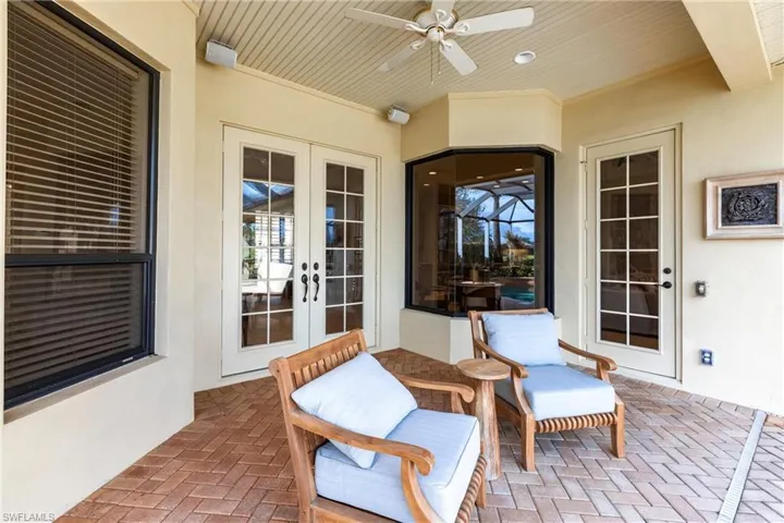 Separate sitting area off the kitchen nook, great room and front entry