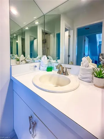 4481 Escondidio Ln 80, Upper Captiva, Florida 33924