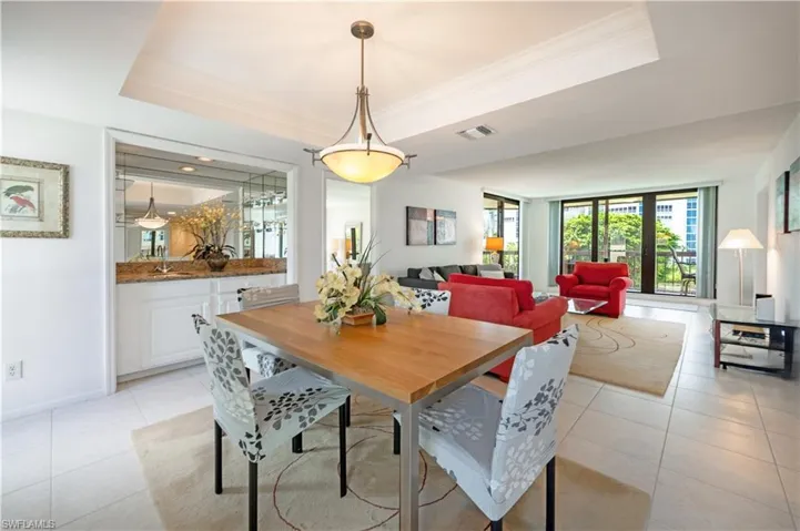 4551 Gulf Shore Blvd N 306, Naples, Florida 34103
