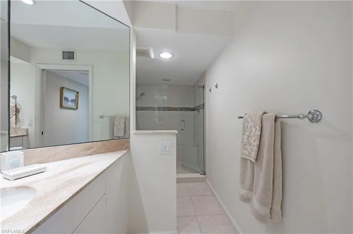 4551 Gulf Shore Blvd N 306, Naples, Florida 34103
