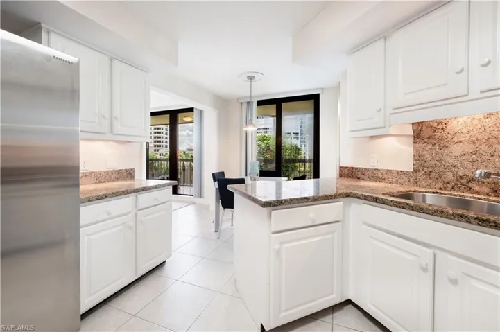 4551 Gulf Shore Blvd N 306, Naples, Florida 34103
