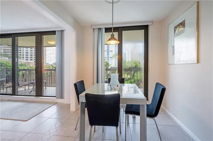 4551 Gulf Shore Blvd N 306, Naples, Florida 34103