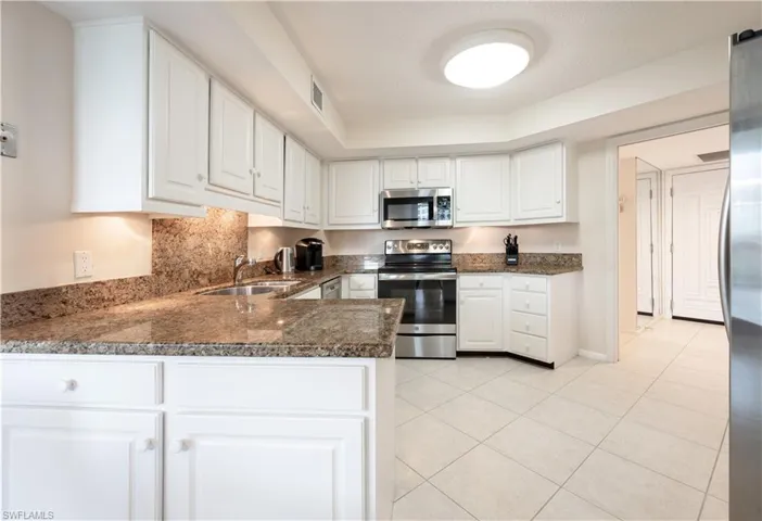 4551 Gulf Shore Blvd N 306, Naples, Florida 34103