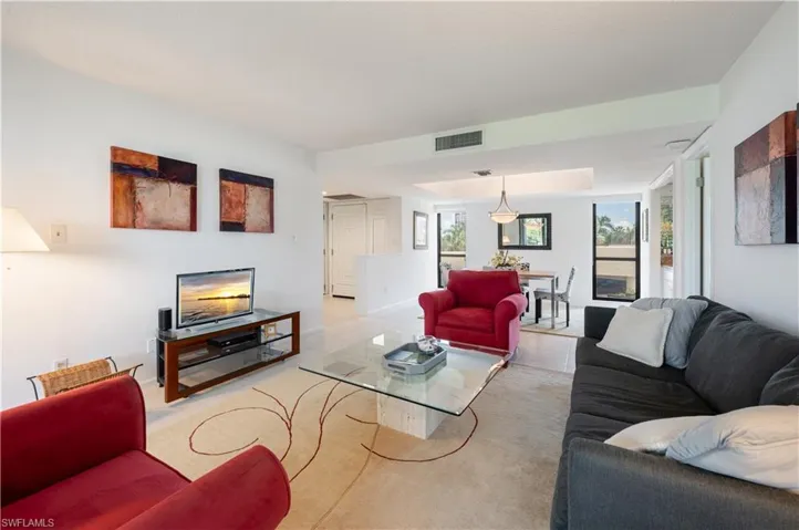 4551 Gulf Shore Blvd N 306, Naples, Florida 34103