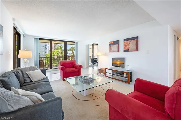 4551 Gulf Shore Blvd N 306, Naples, Florida 34103
