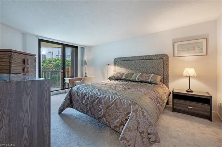 4551 Gulf Shore Blvd N 306, Naples, Florida 34103