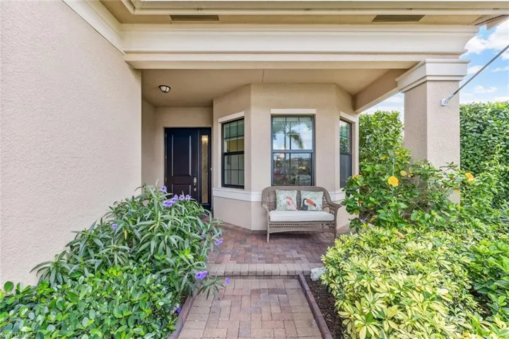 Sitting area at entrance to home.